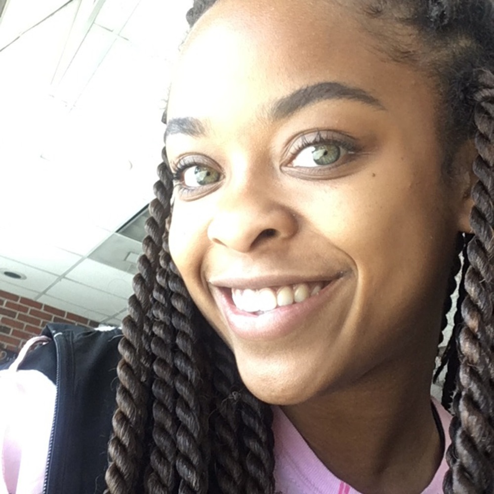 Meet your Posher, Loryn